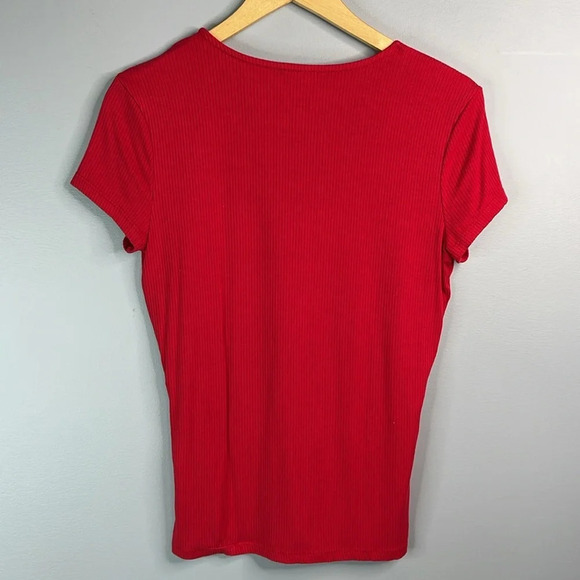 DYNAMITE Ribbed V-Neck T-Shirt Red Short Sleeve  Rayon Stretch Size L - Picture 5 of 9